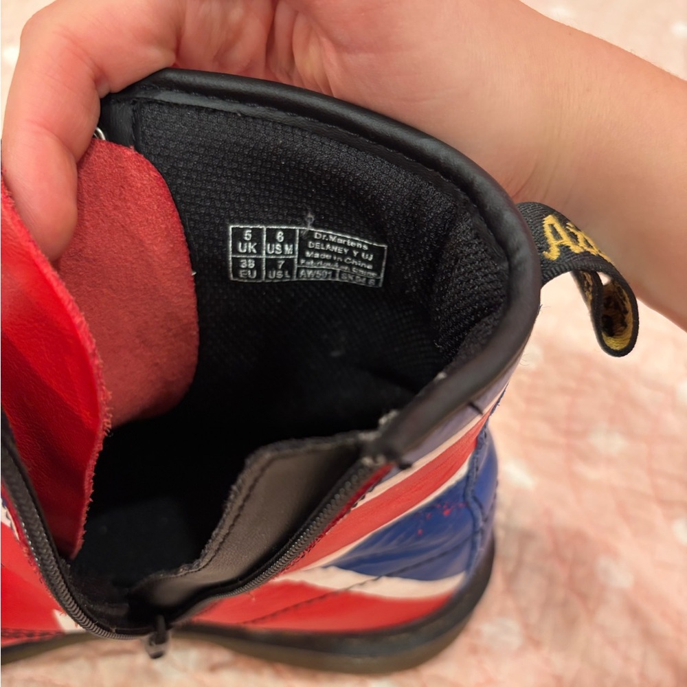 HTF UK Flag Dr. Martens Boots - Picture 6 of 6